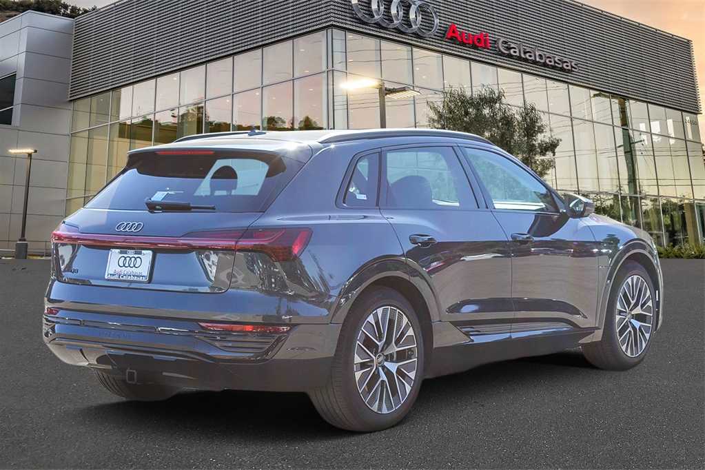 2024 Audi Q8 e-tron Premium Plus 4