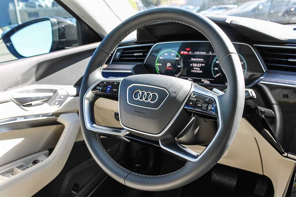 2024 Audi Q8 e-tron Premium Plus 15