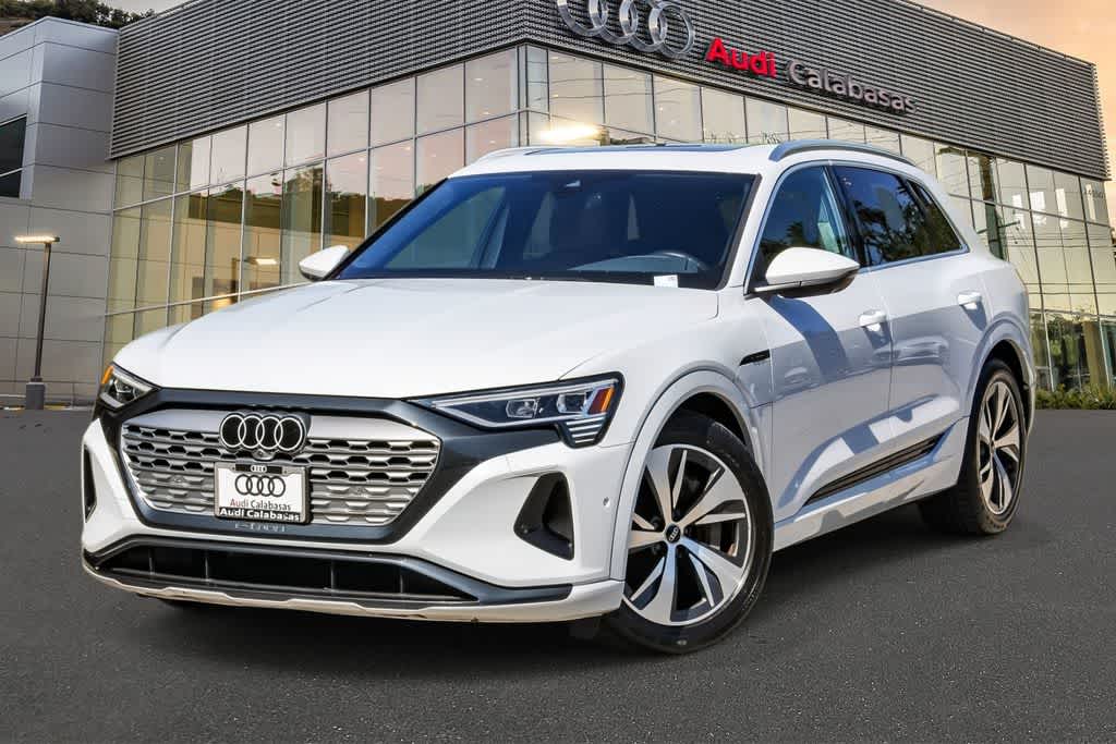 2024 Audi Q8 e-tron quattro Premium Plus AWD