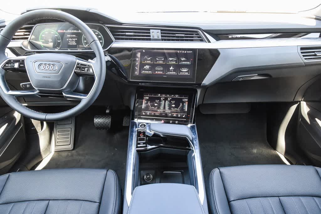 2024 Audi Q8 e-tron Premium Plus 11