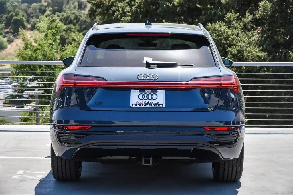 2024 Audi Q8 e-tron Premium Plus 5