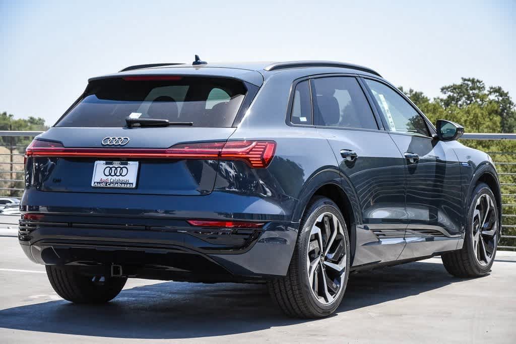 2024 Audi Q8 e-tron Premium Plus 4