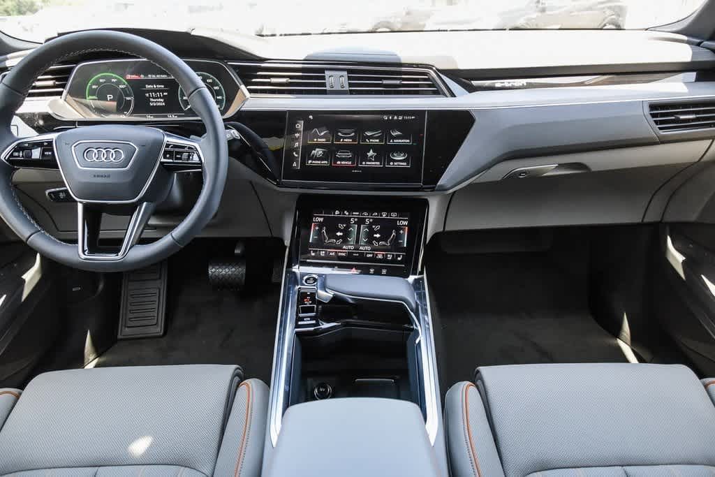 2024 Audi Q8 e-tron Prestige 11