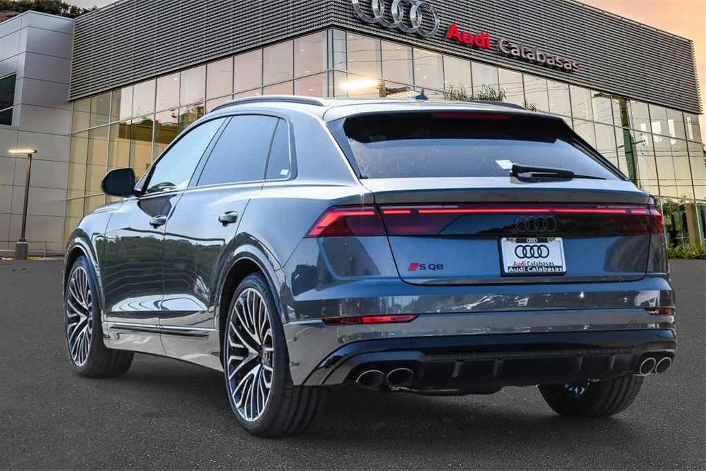 2024 Audi SQ8 Premium Plus 6