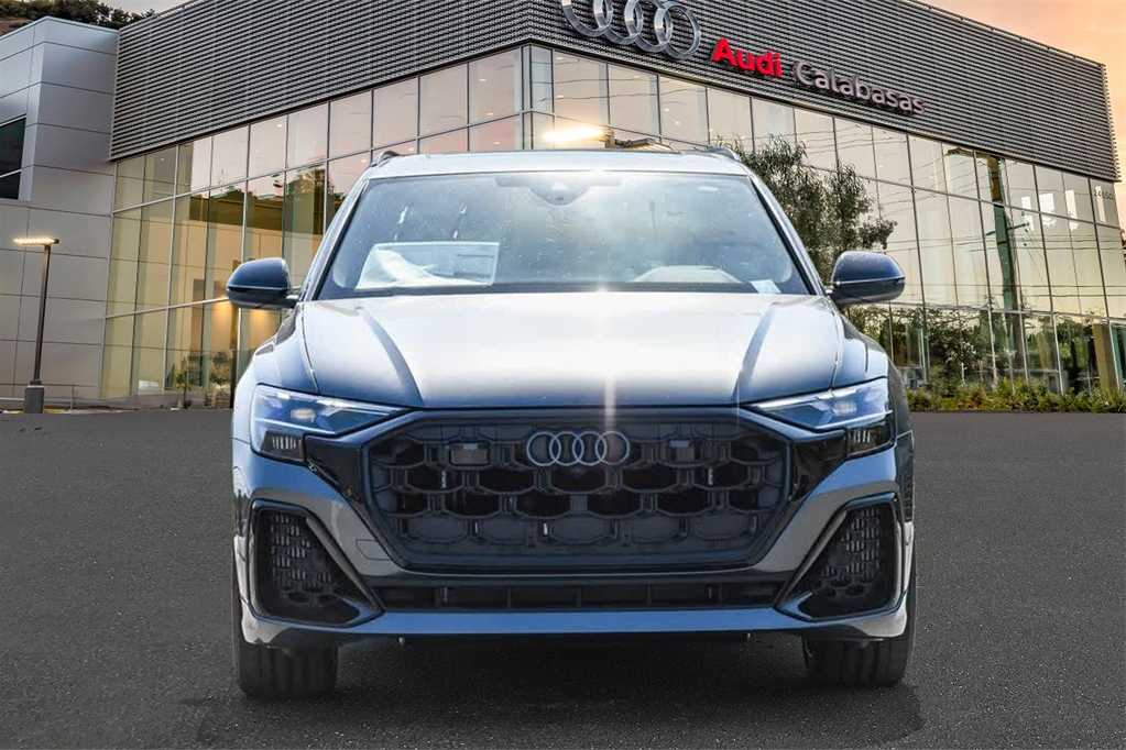 2024 Audi SQ8 Premium Plus 2