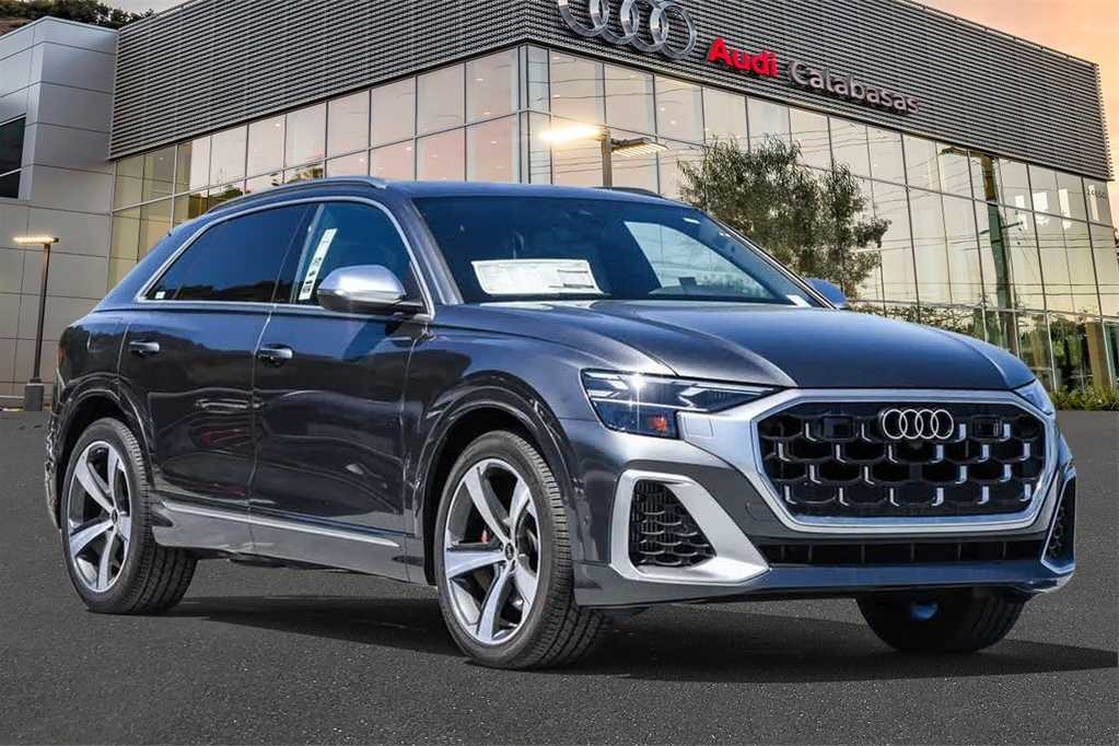 2024 Audi SQ8 Premium Plus 3