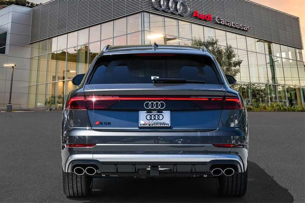 2024 Audi SQ8 Premium Plus 5