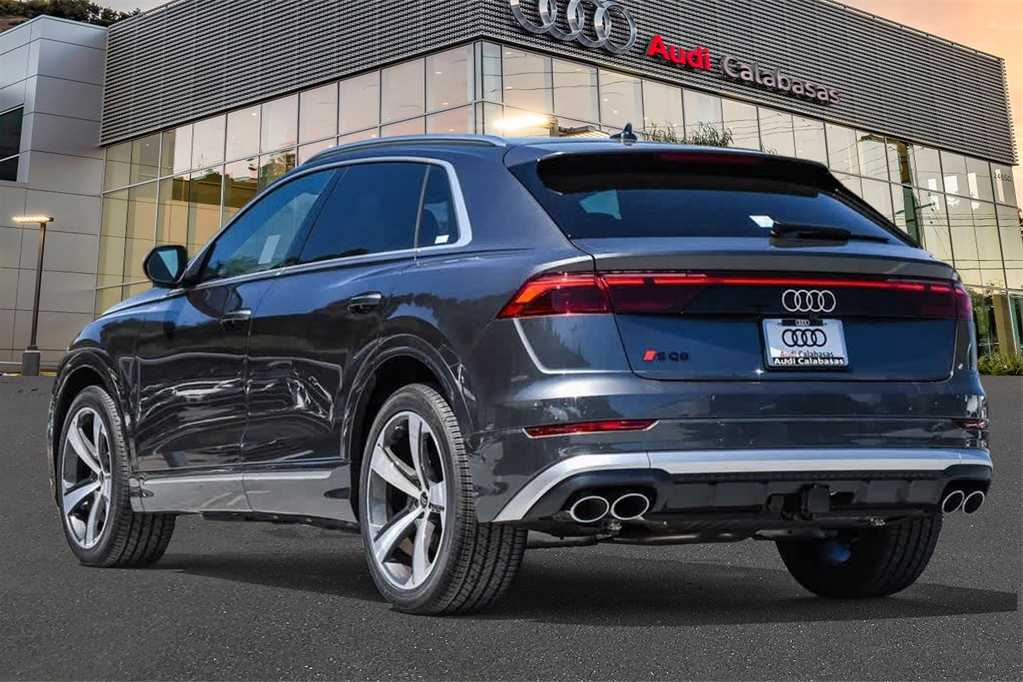 2024 Audi SQ8 Premium Plus 6