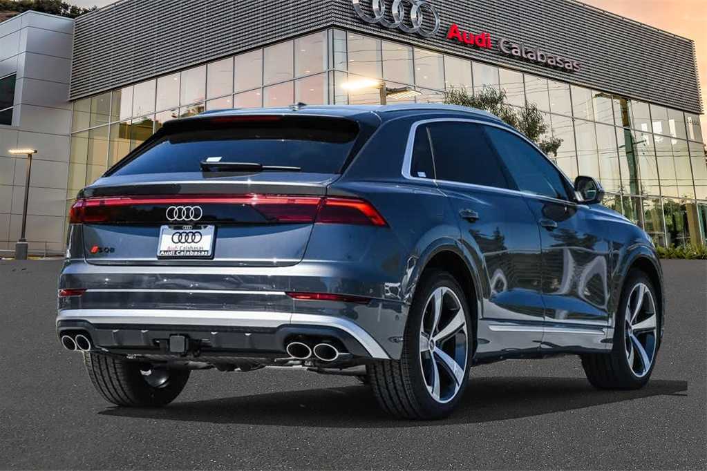 2024 Audi SQ8 Premium Plus 4