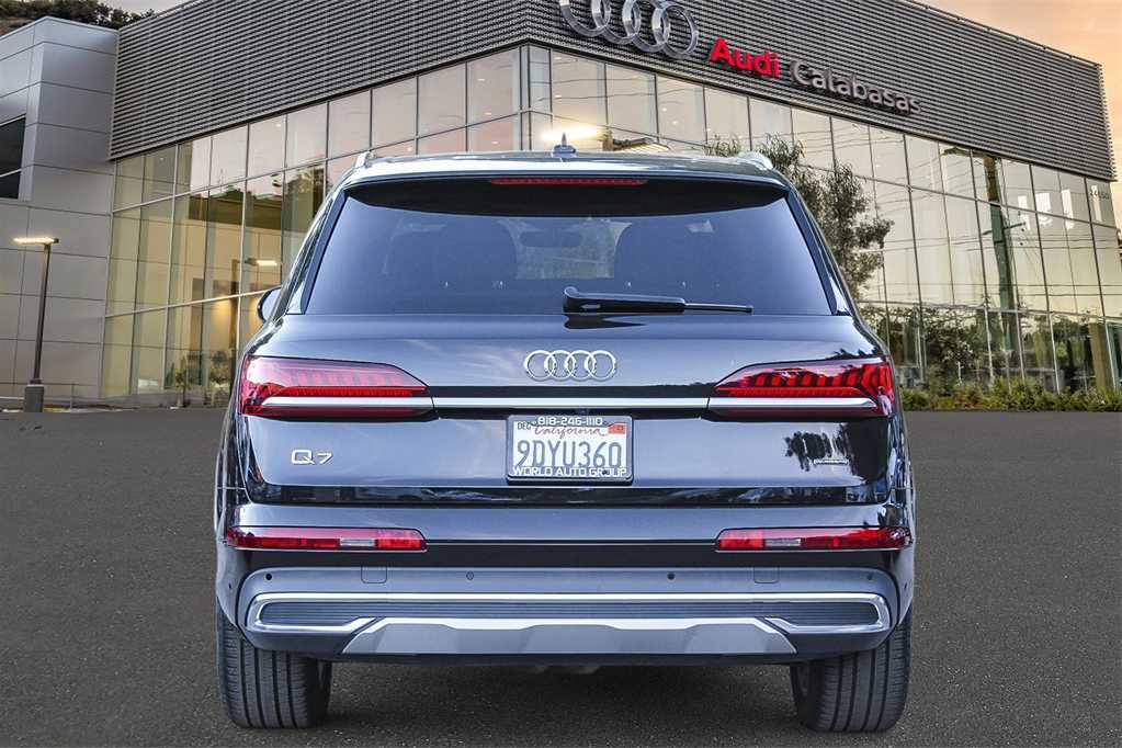 2022 Audi Q7 Premium 5