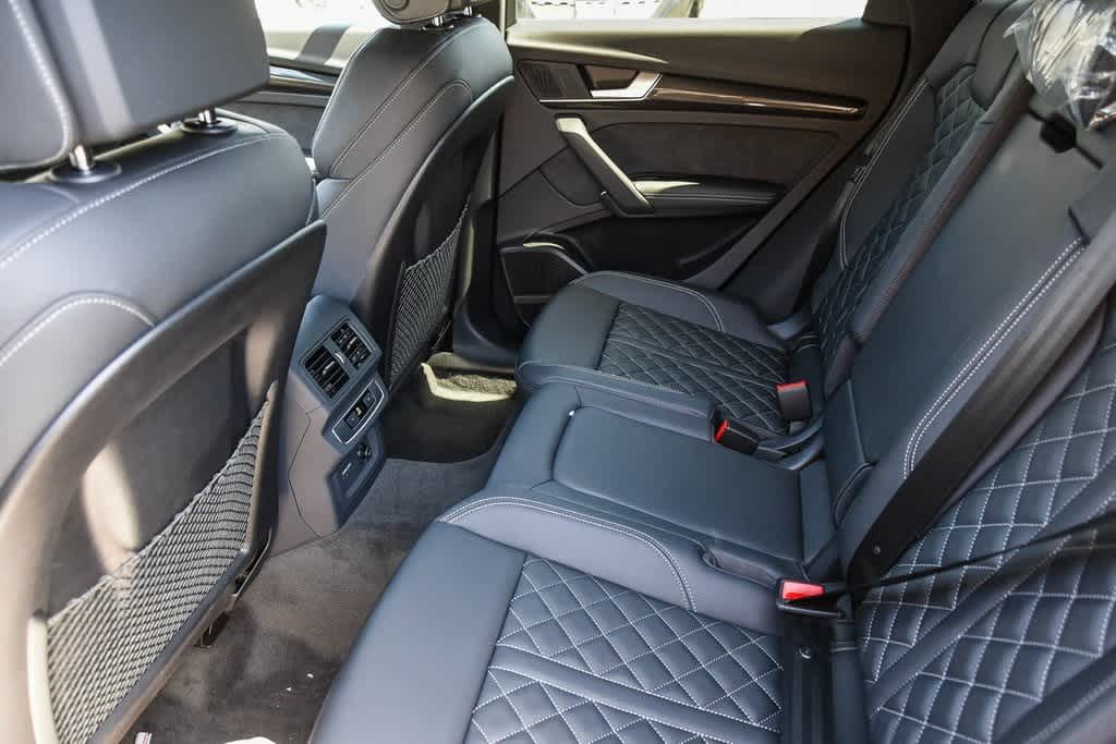 2024 Audi SQ5 Premium Plus 19