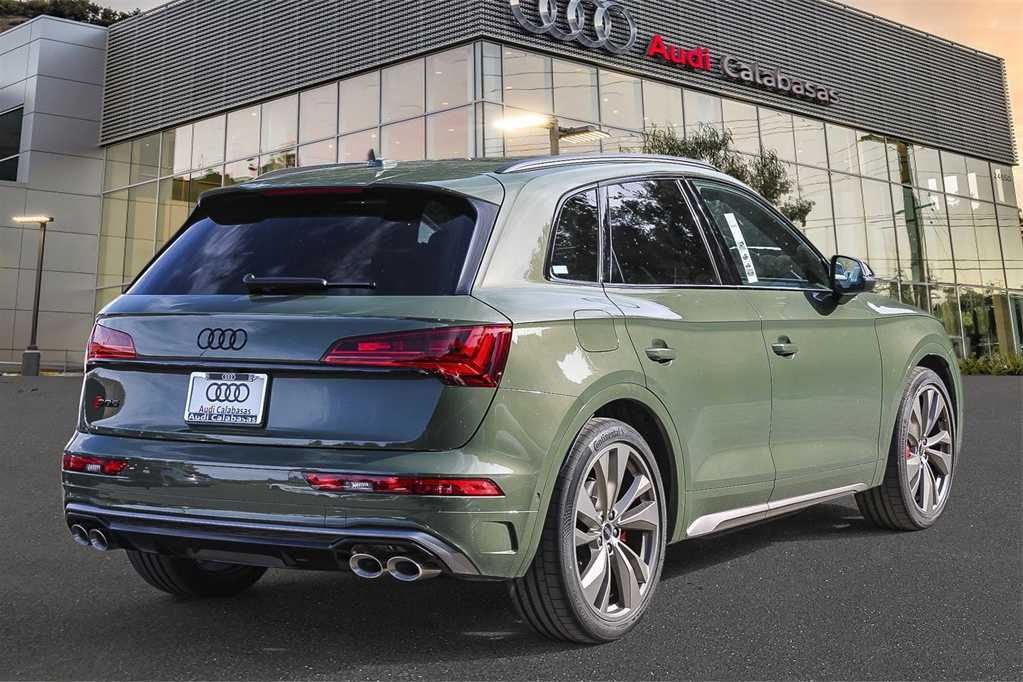 2025 Audi SQ5 Prestige 4