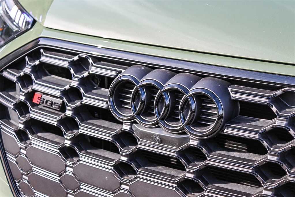 2025 Audi SQ5 Prestige 9