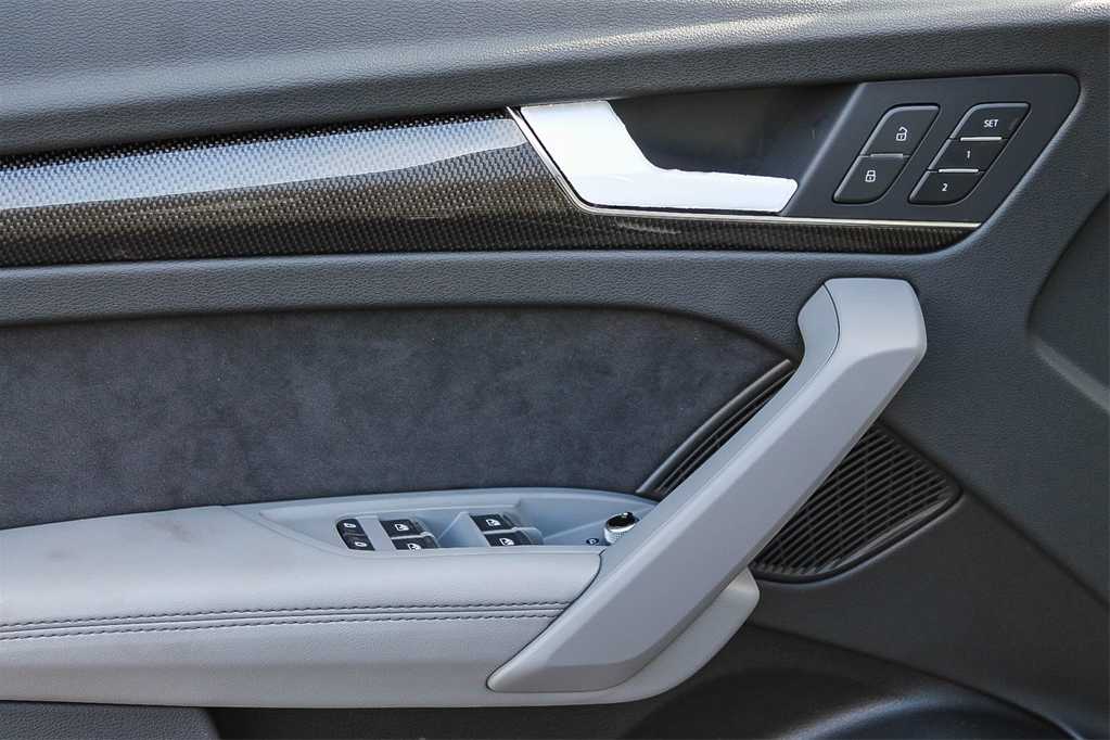 2025 Audi SQ5 Prestige 23