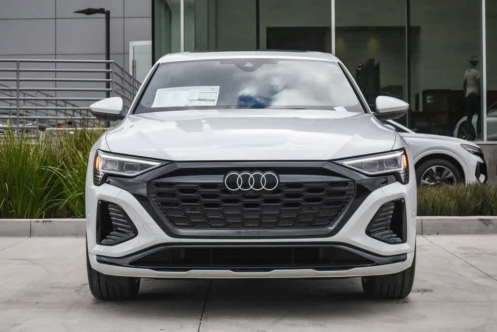 2024 Audi Q8 e-tron Sportback S line Premium Plus 2