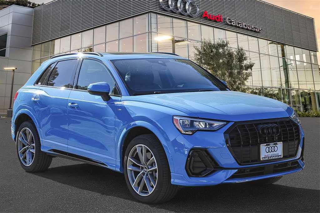 2022 Audi Q3 S line Premium 3