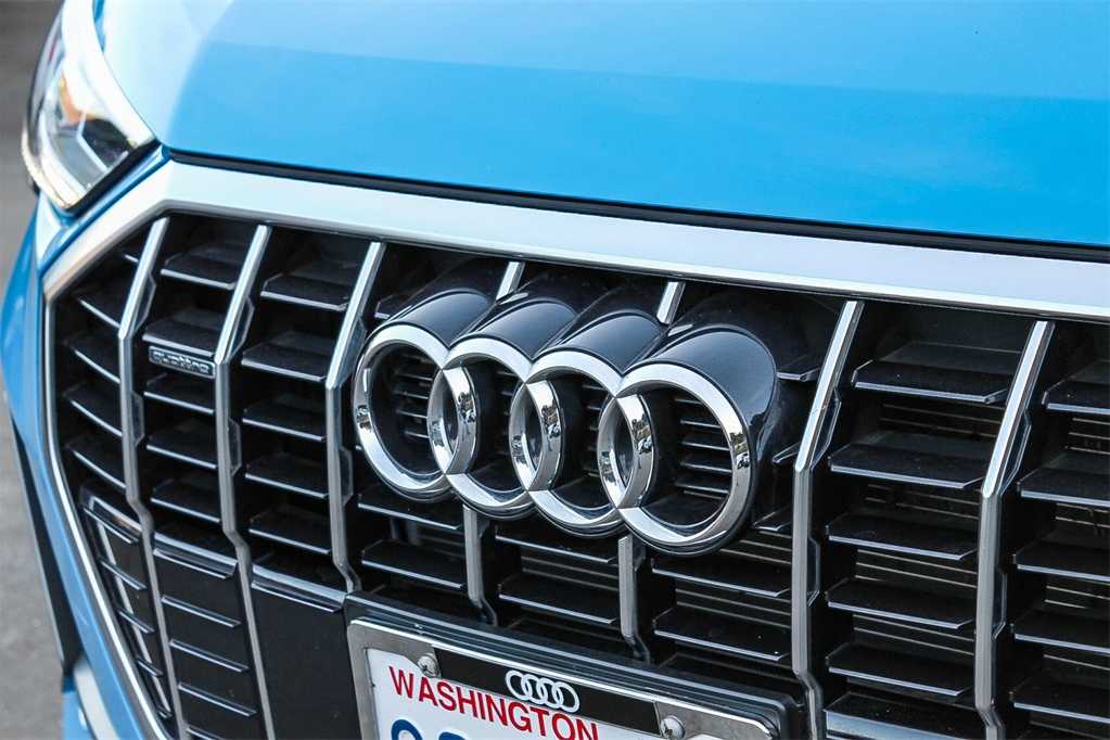 2023 Audi Q3 S line Premium 9