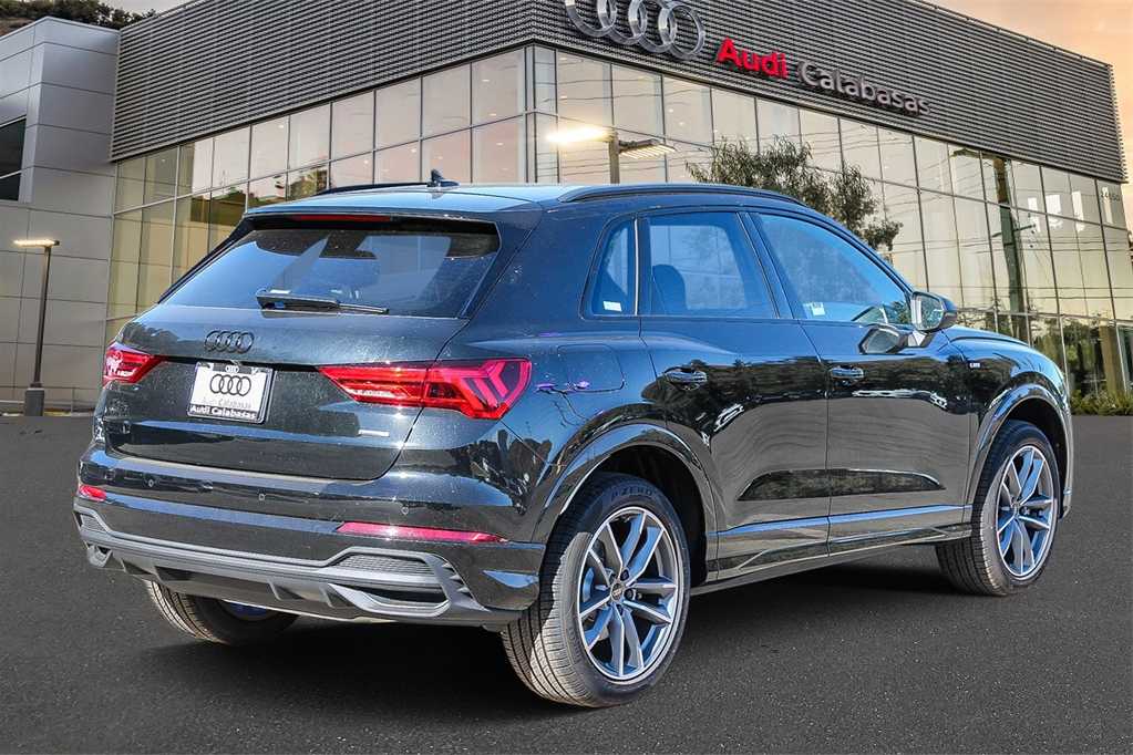 2024 Audi Q3 S line Premium 4