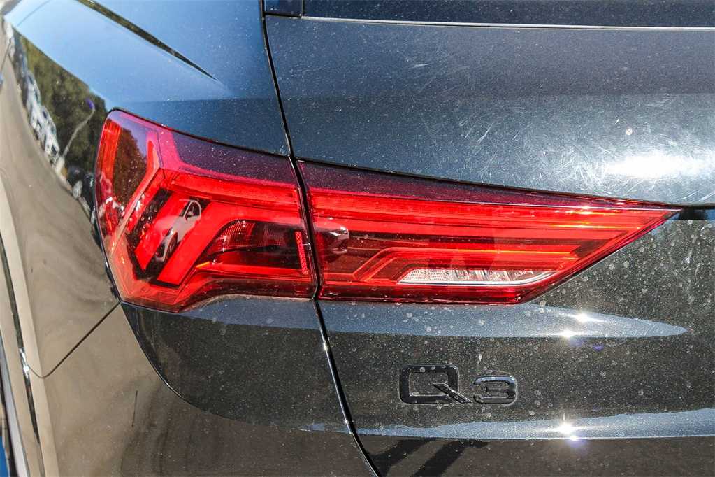 2024 Audi Q3 S line Premium 7