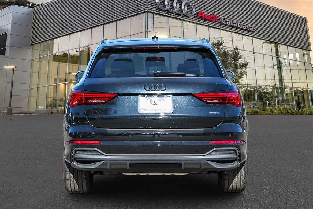 2024 Audi Q3 S line Premium 5