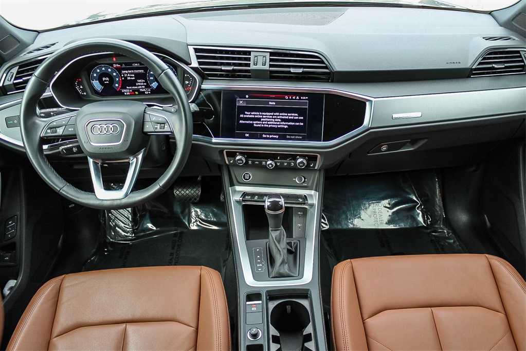 2022 Audi Q3 S line Premium 12