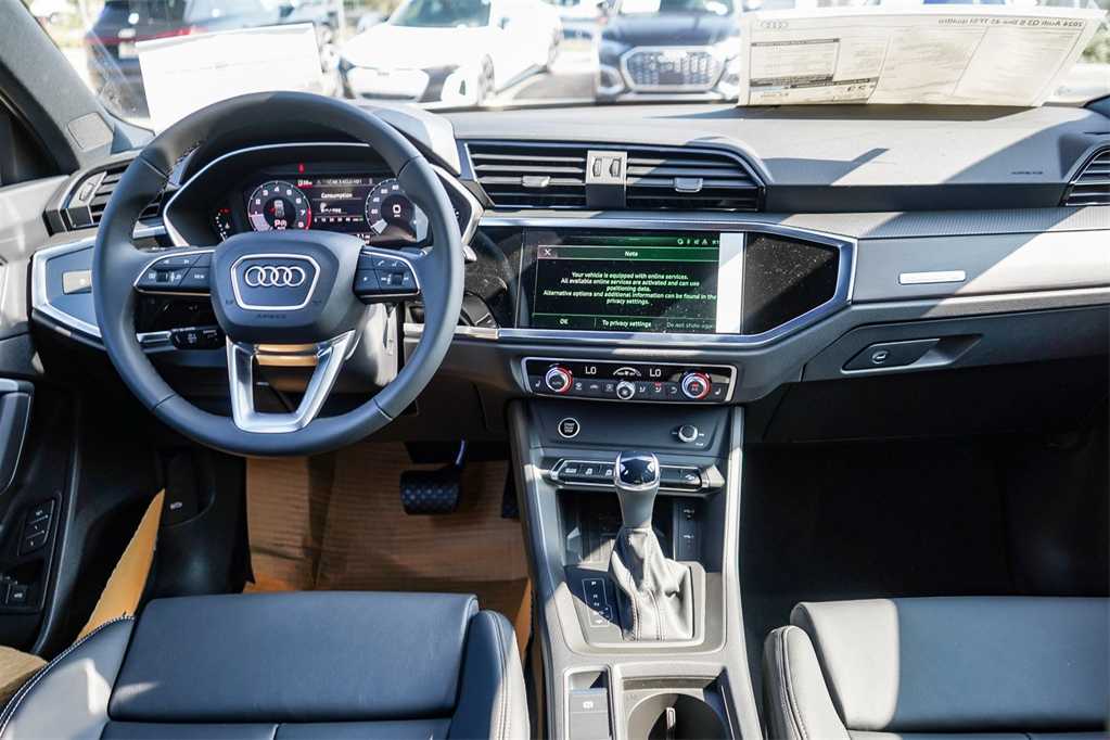 2024 Audi Q3 S line Premium 12