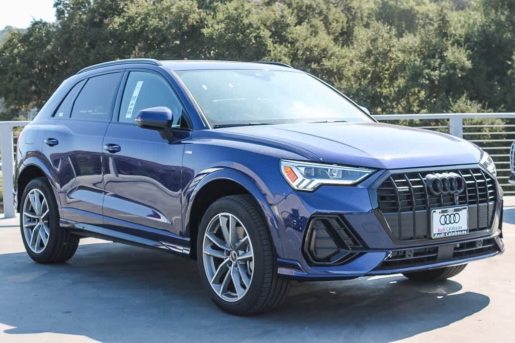 2024 Audi Q3 S line Premium 3