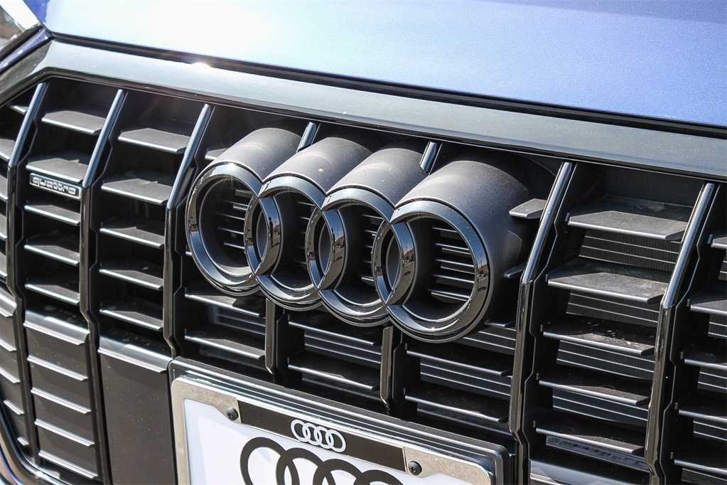 2024 Audi Q3 S line Premium 9