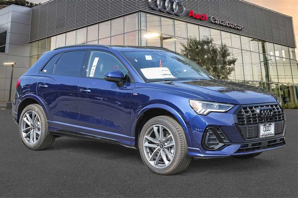 2024 Audi Q3 S line Premium 3