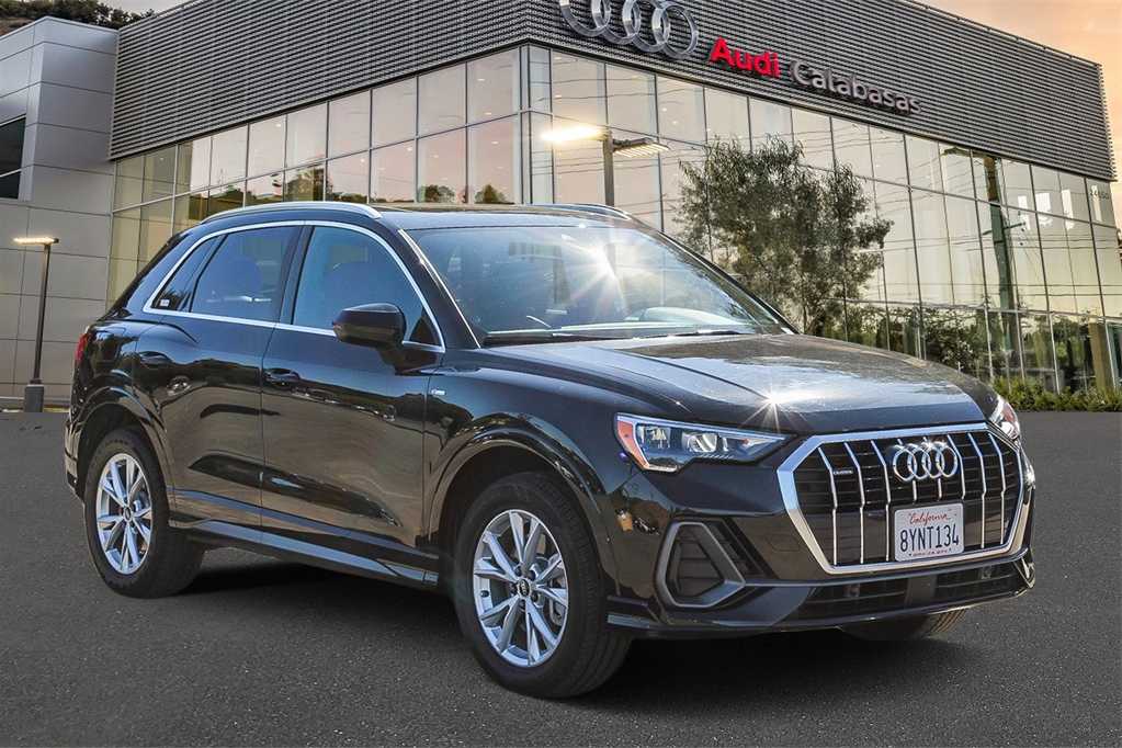 2022 Audi Q3 S line Premium 3