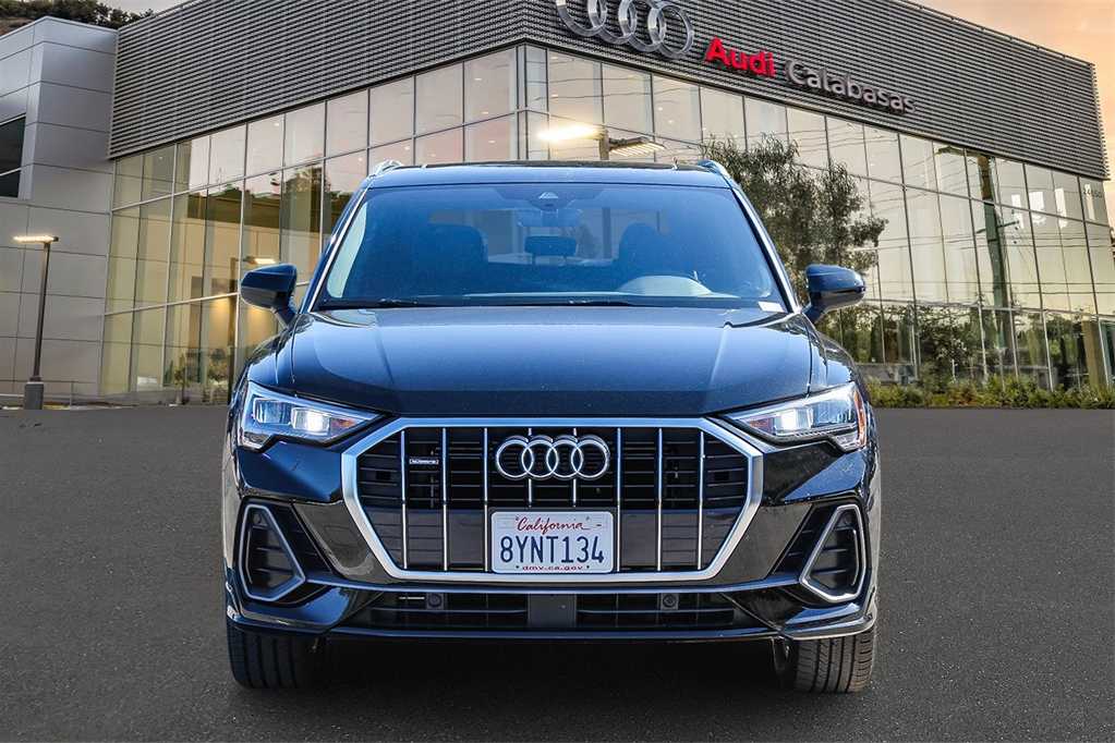 2022 Audi Q3 S line Premium 2