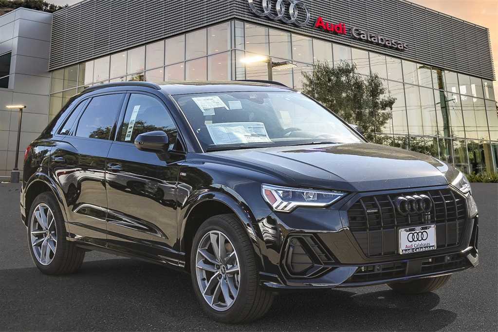 2025 Audi Q3 S line Premium 3