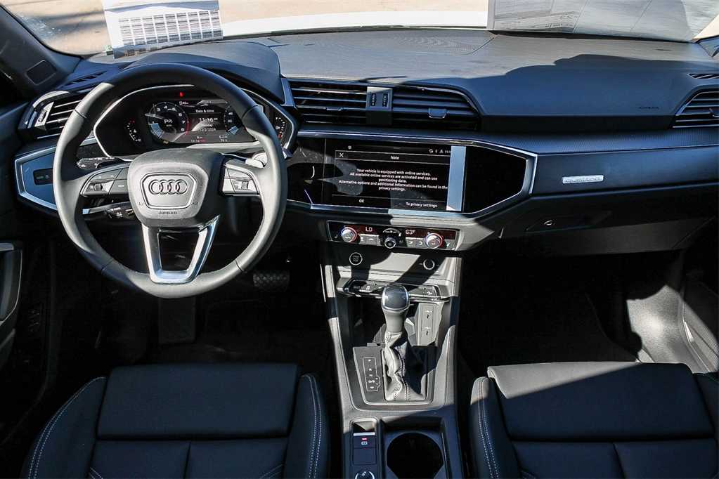 2025 Audi Q3 S line Premium 12