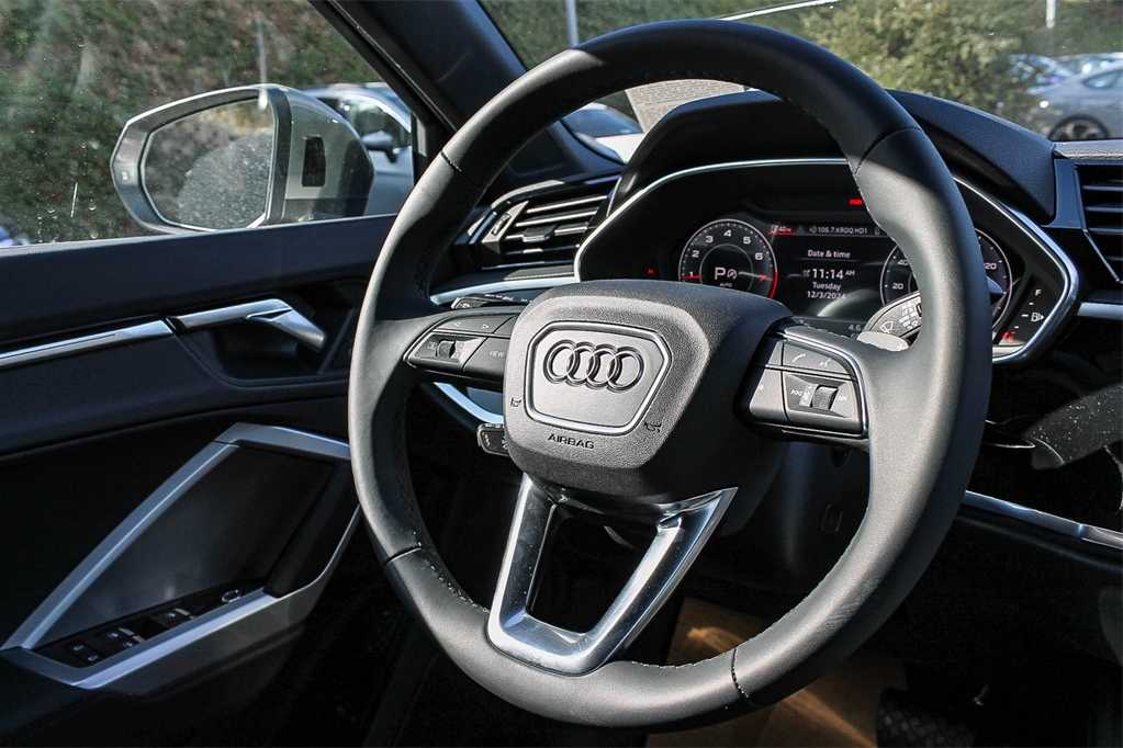 2024 Audi Q3 S line Premium Plus 15