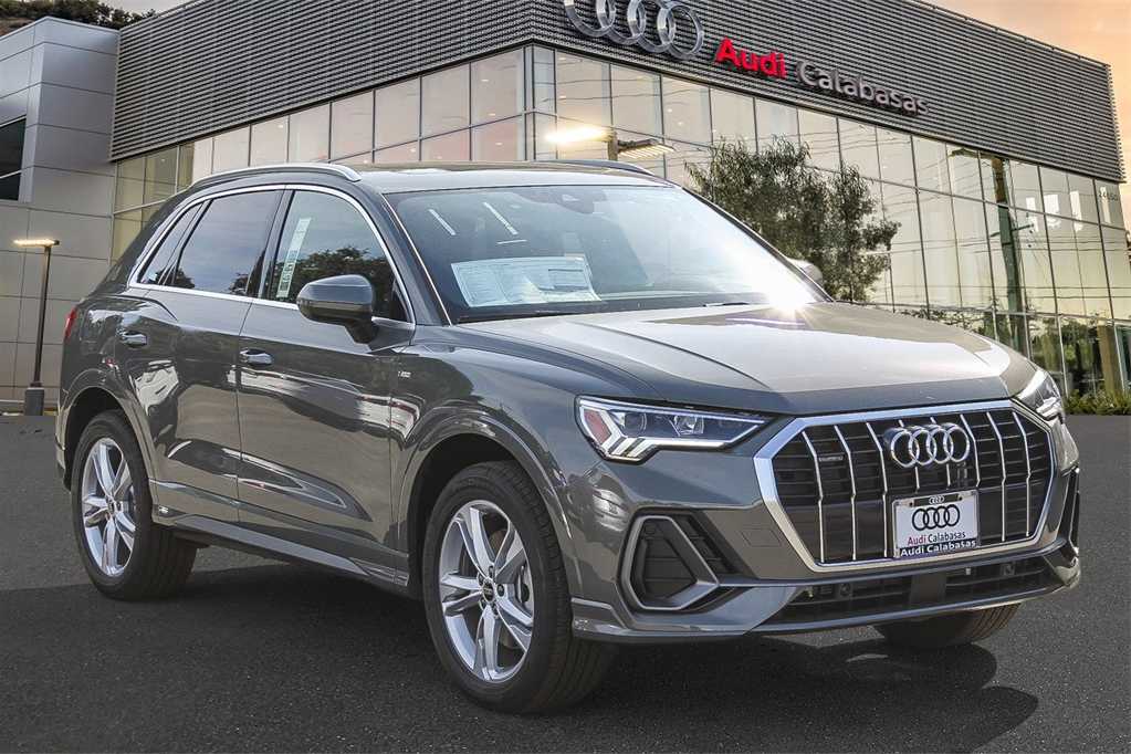 2024 Audi Q3 S line Premium Plus 3