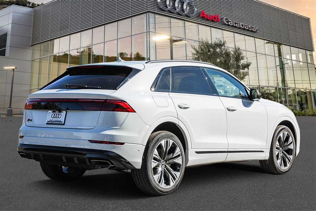 2024 Audi Q8 Premium Plus 4