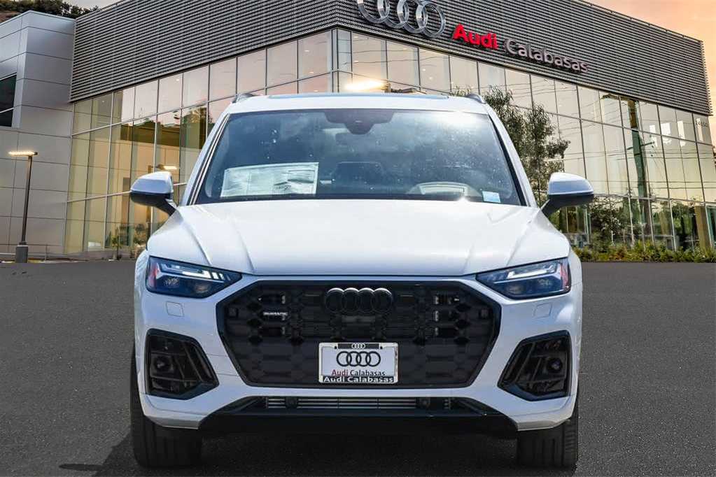 2024 Audi Q5 S line Prestige 2