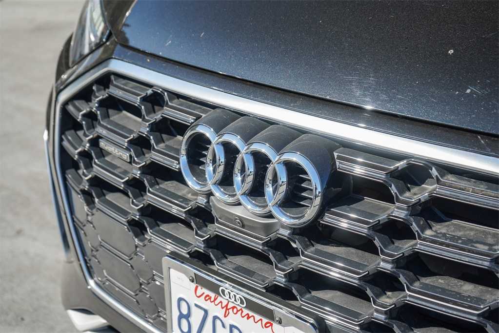 2022 Audi Q5 S line Prestige 9