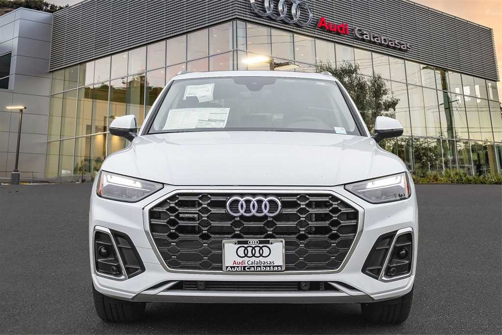 2024 Audi Q5 S line Premium 2