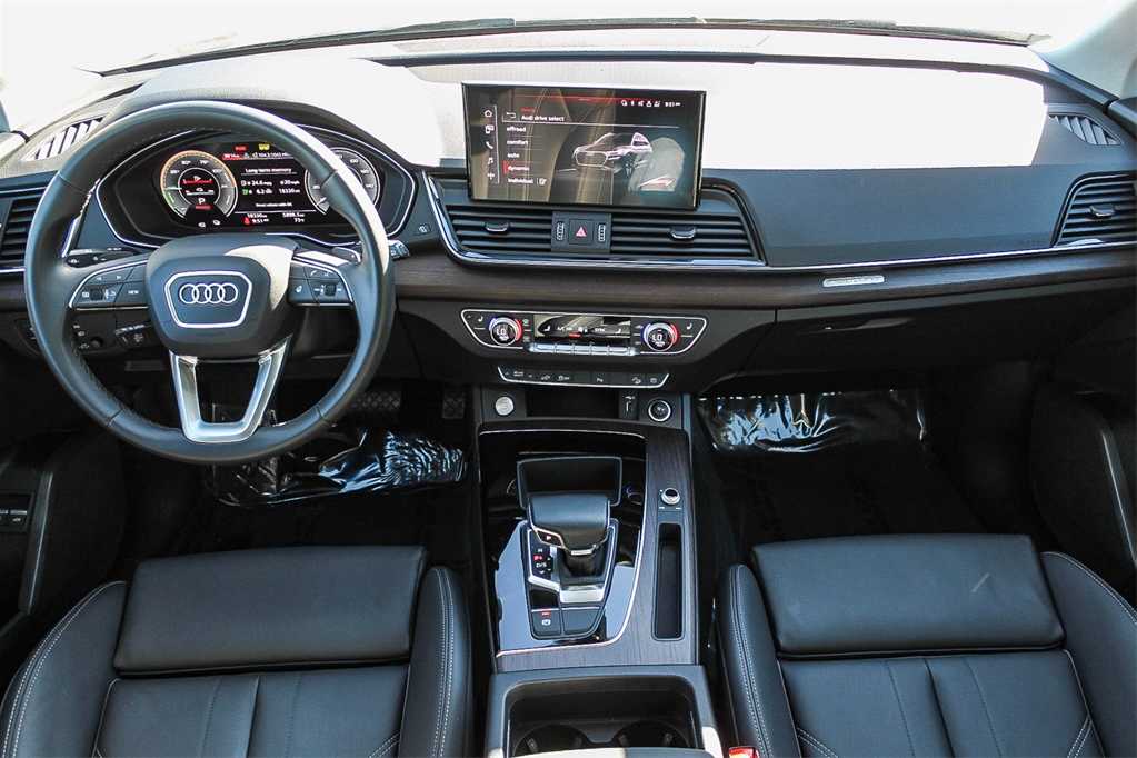 2022 Audi Q5 S line Premium 12