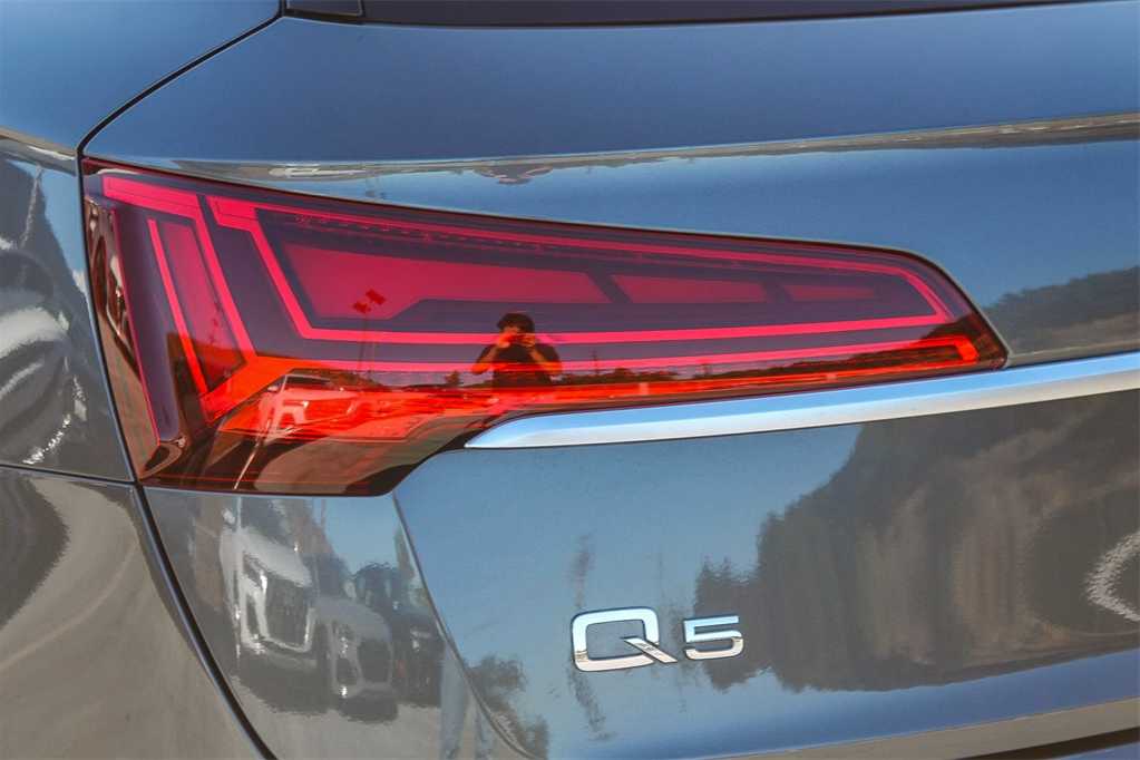 2022 Audi Q5 S line Premium 7