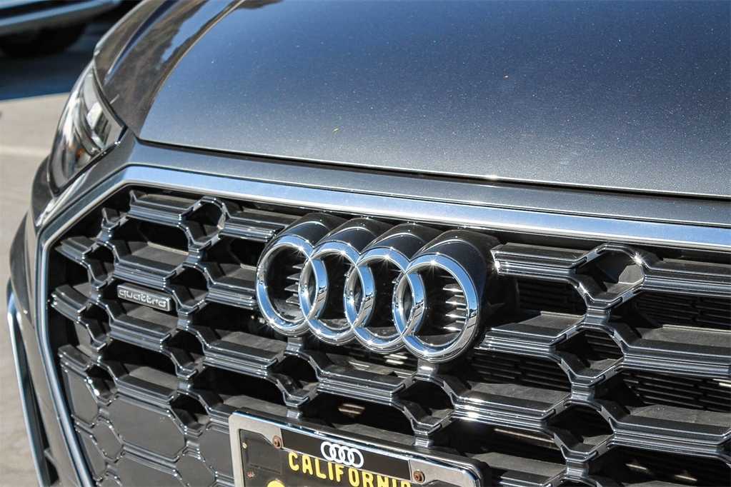 2022 Audi Q5 S line Premium 9