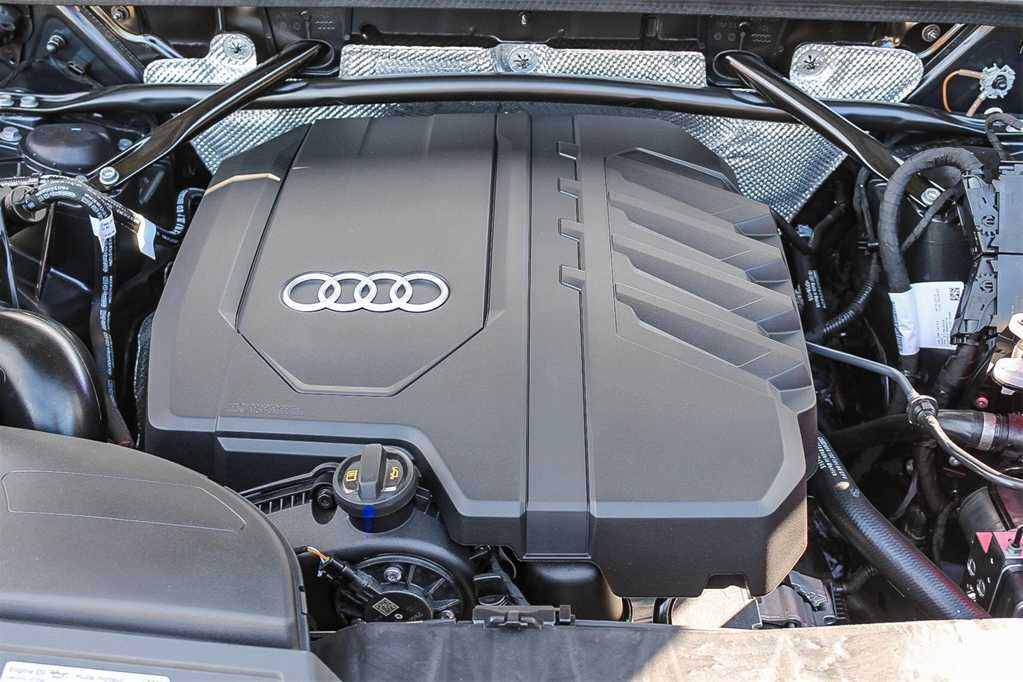 2025 Audi Q5 S line Premium 30