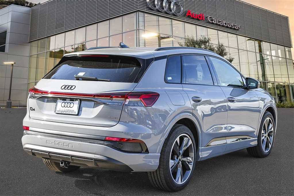 2025 Audi Q4 e-tron Premium 4