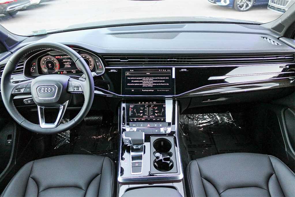 2025 Audi Q7 Premium Plus 12