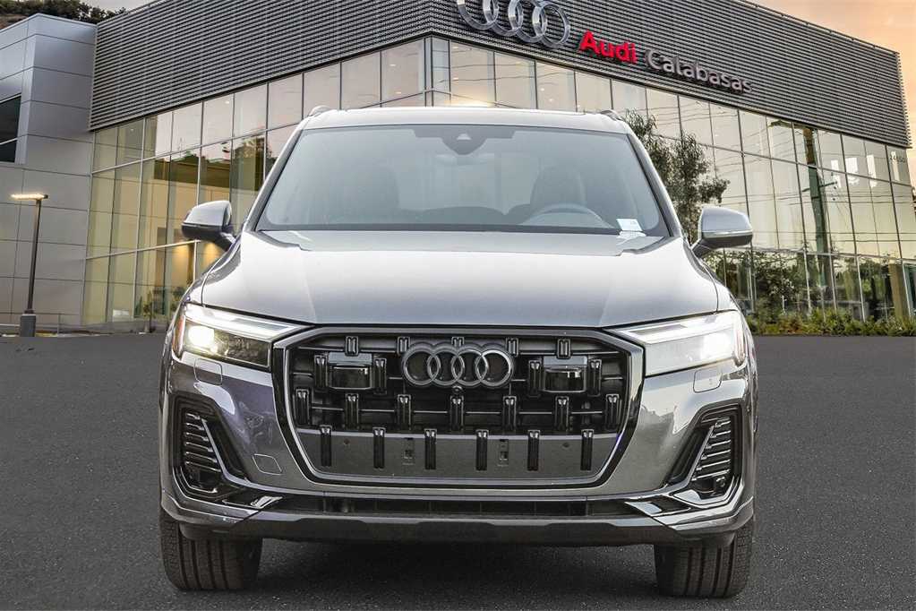 2025 Audi Q7 Premium Plus 2