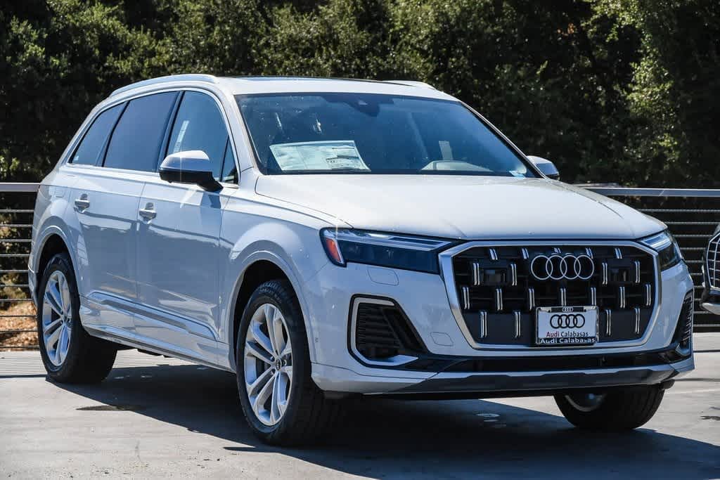 2025 Audi Q7 Premium Plus 3