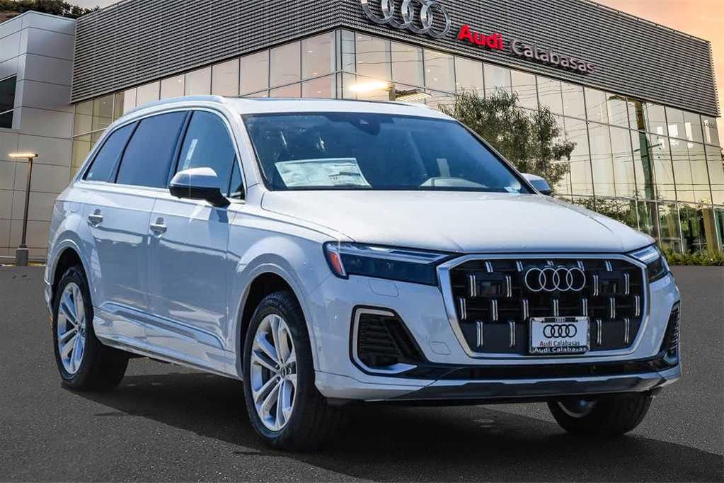 2025 Audi Q7 Premium Plus 3