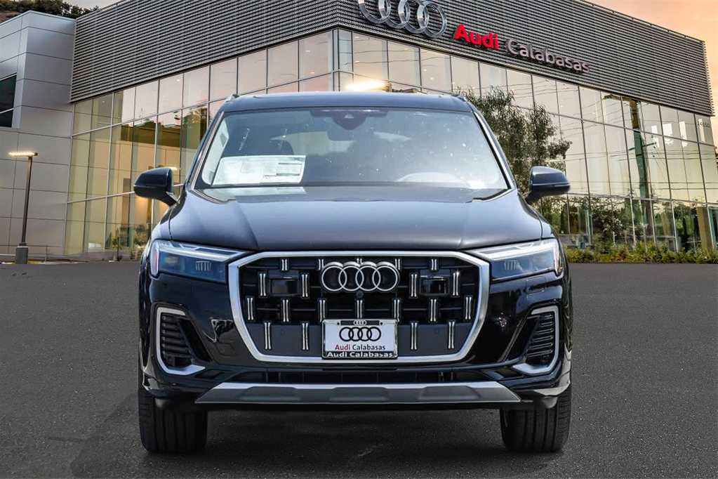 2025 Audi Q7 Premium Plus 2