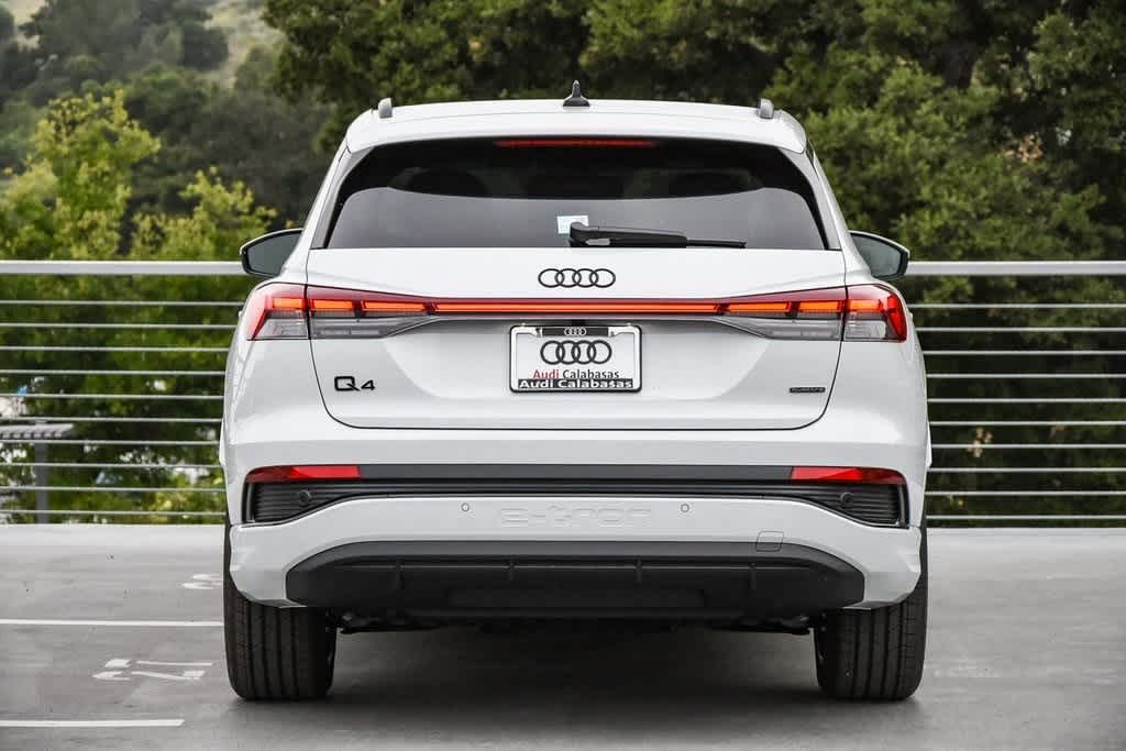 2024 Audi Q4 e-tron Premium Plus 5